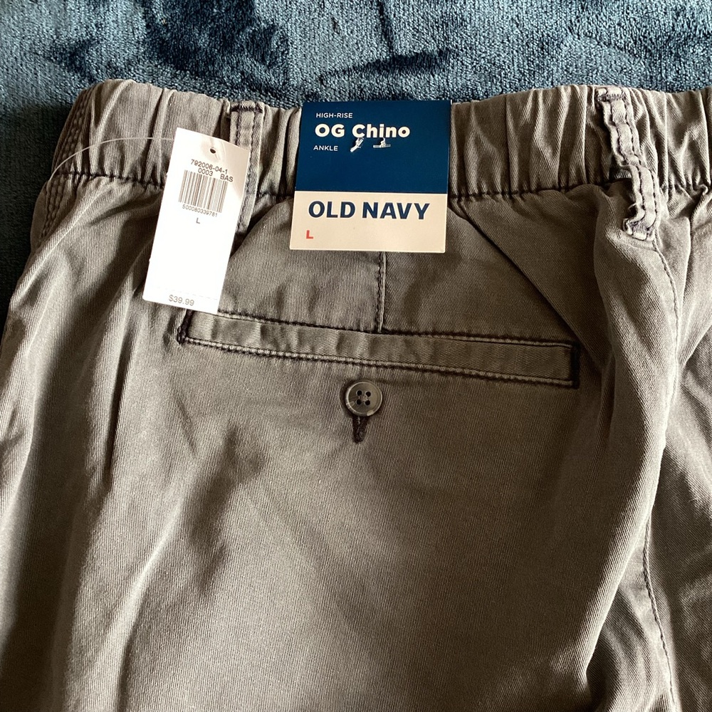 NWT Old Navy Gray OG Chino - Picture 3 of 3